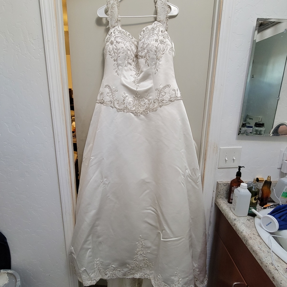Wedding dress